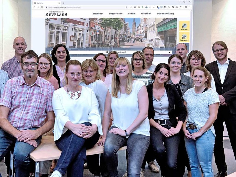 Gruppenfoto Pressekonferenz zum Relaunch Kevelaer (Quelle: Medien & Presse Service Gerhard Seybert)